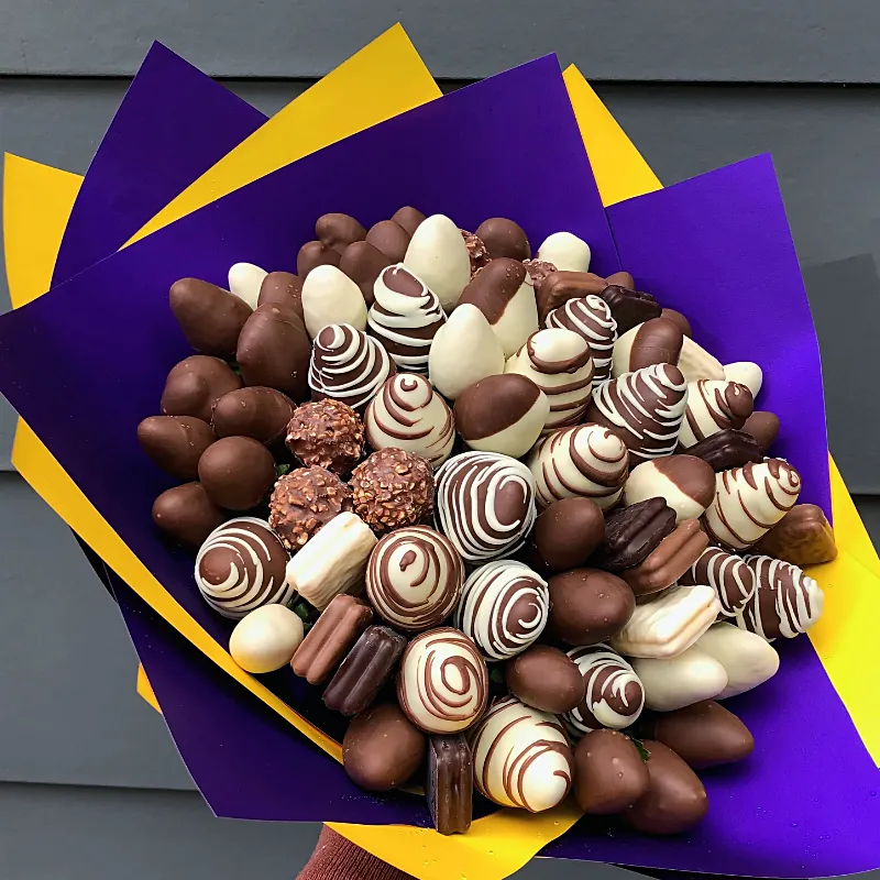 Букеты из клубники в шоколаде