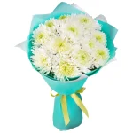 Букет из 11 белых игольчатых хризантем